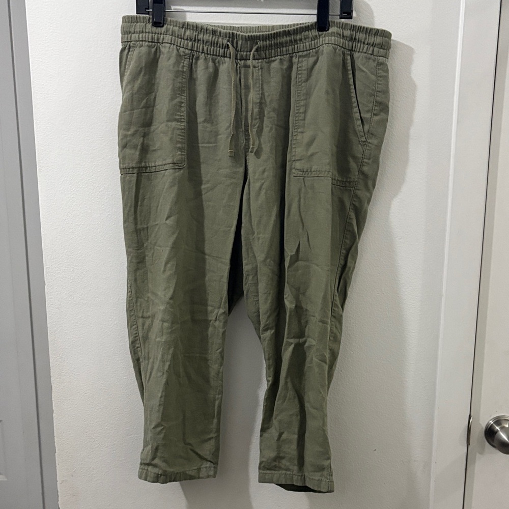 Women’s Olive Green Casual Pants